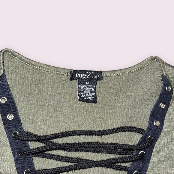 Rue 21 Army/Olive Green Lace Up Deep v-Neck Tank Size Womens Medium - Picture 4 of 4